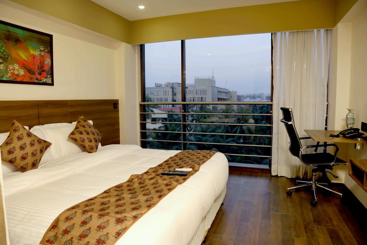Hotel Mumbai House Andheri East, Mumbai Eksteriør bilde
