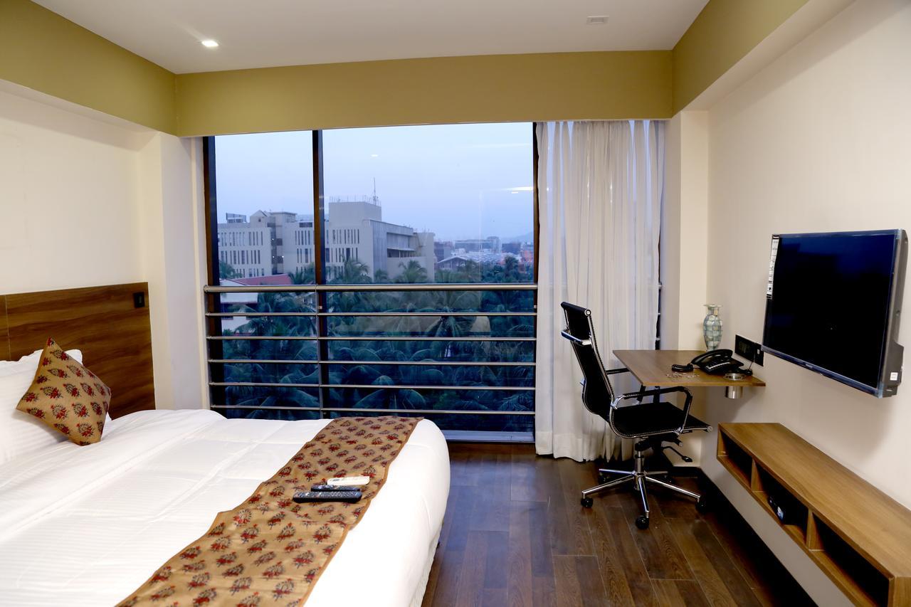 Hotel Mumbai House Andheri East, Mumbai Eksteriør bilde