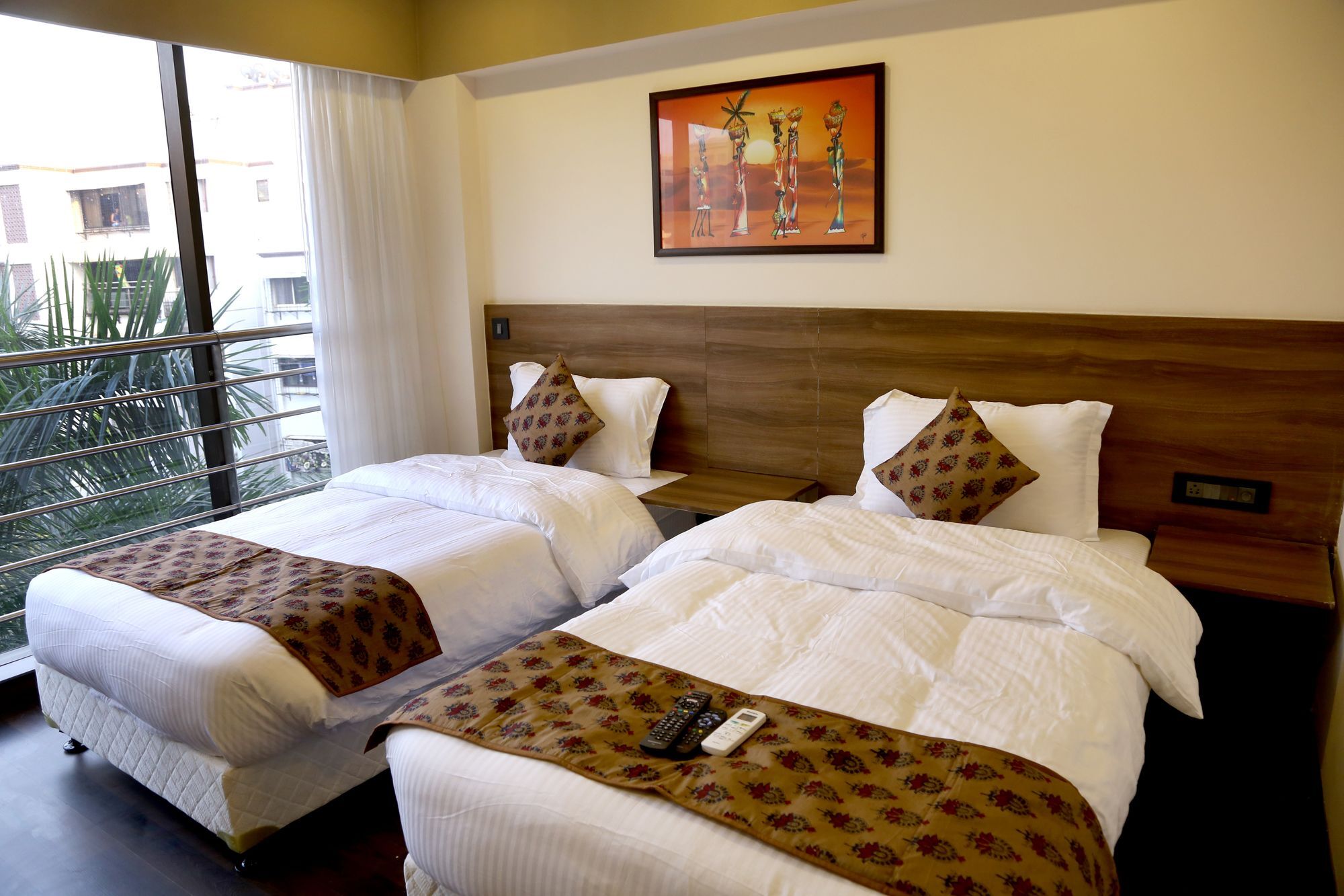 Hotel Mumbai House Andheri East, Mumbai Eksteriør bilde